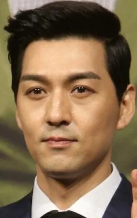 Фотография актёра Ли Пхиль-мо