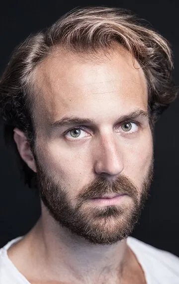 Фотография актёра Антуан Гуи