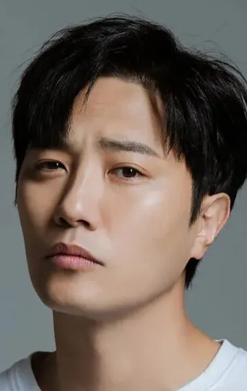 Фотография актёра Чин Гу