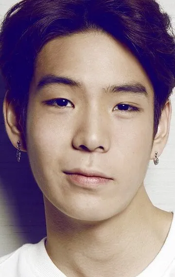 Фотография актёра Критсанапум Пибулсонгграм