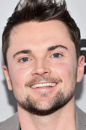 Фотография актёра Роберт Айлер