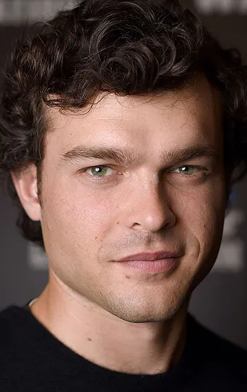 Фотография актёра Олден Эренрайк