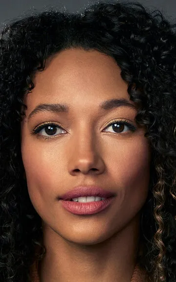 Фотография актёра Кайли Банбери