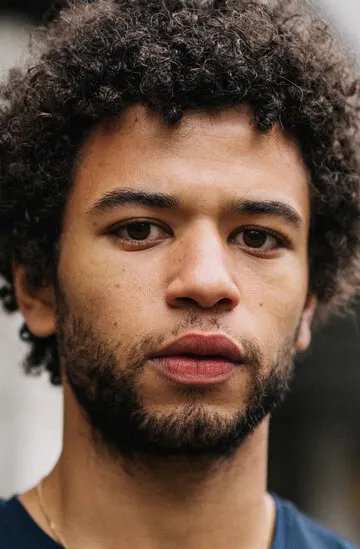 Фотография актёра Кэлвин Демба