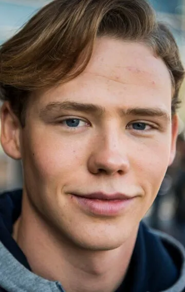 Фотография актёра Эдвард Олссон