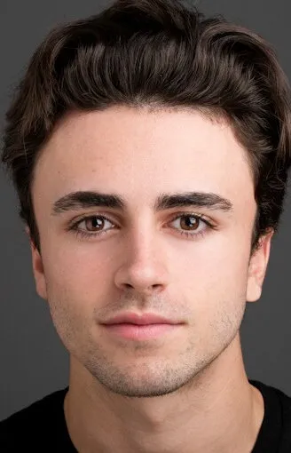 Фотография актёра Итзан Эскамилья