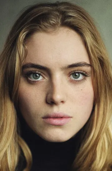 Фотография актёра Белла Маклин