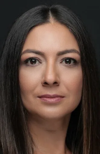 Фотография актёра Зейнеп Серпил Бозкурт