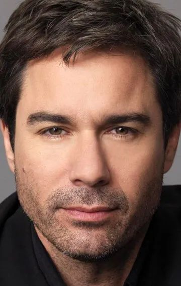 Фотография актёра Эрик Маккормак