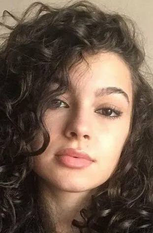 Фотография актёра Су Бурджу Джошкун