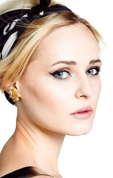 Фотография актёра Каролина Коминек-Скуратович