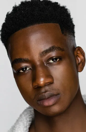 Фотография актёра Айо Соланке