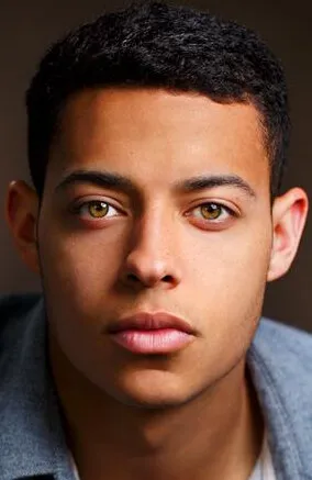 Фотография актёра Дэрил Маккормак