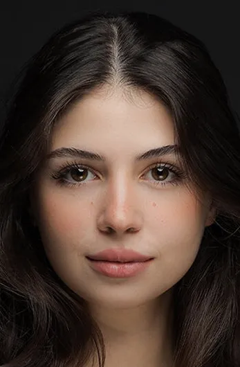 Фотография актёра Зейнеп Атылган