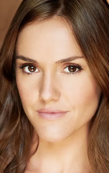 Фотография актёра Эринн Хэйс