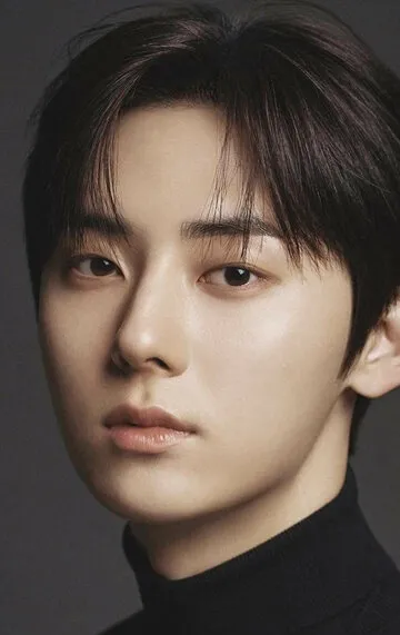 Фотография актёра Хван Мин-хён