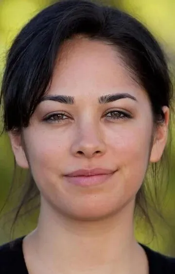 Фотография актёра Хлоя Окуно