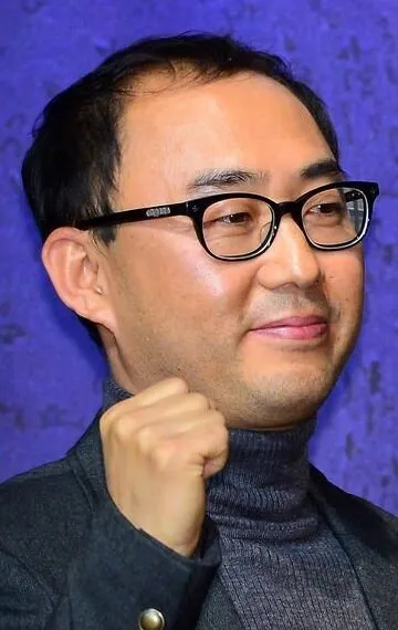 Фотография актёра Юн Сон-щик