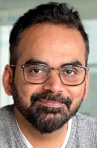 Фотография актёра Кришна Д.К.