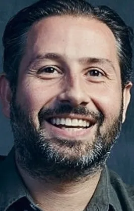 Фотография актёра Касра Фарахани