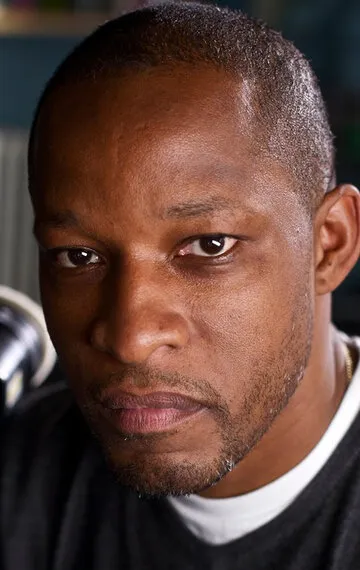 Фотография актёра Олрик Райли