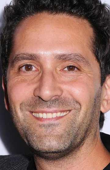 Фотография актёра Джей Карас